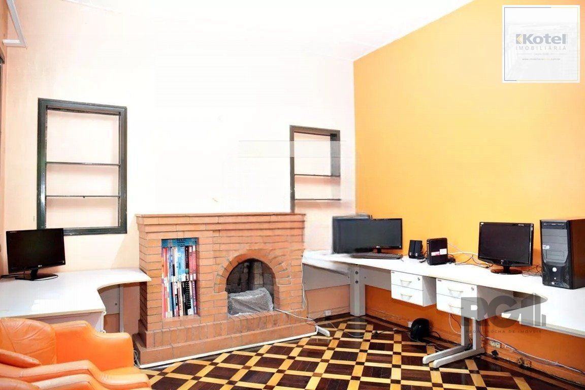 Casa 04 dormitórios, 01suíte, locação,234m² privativos, Petrópolis/Porto Alegre — foto 3
