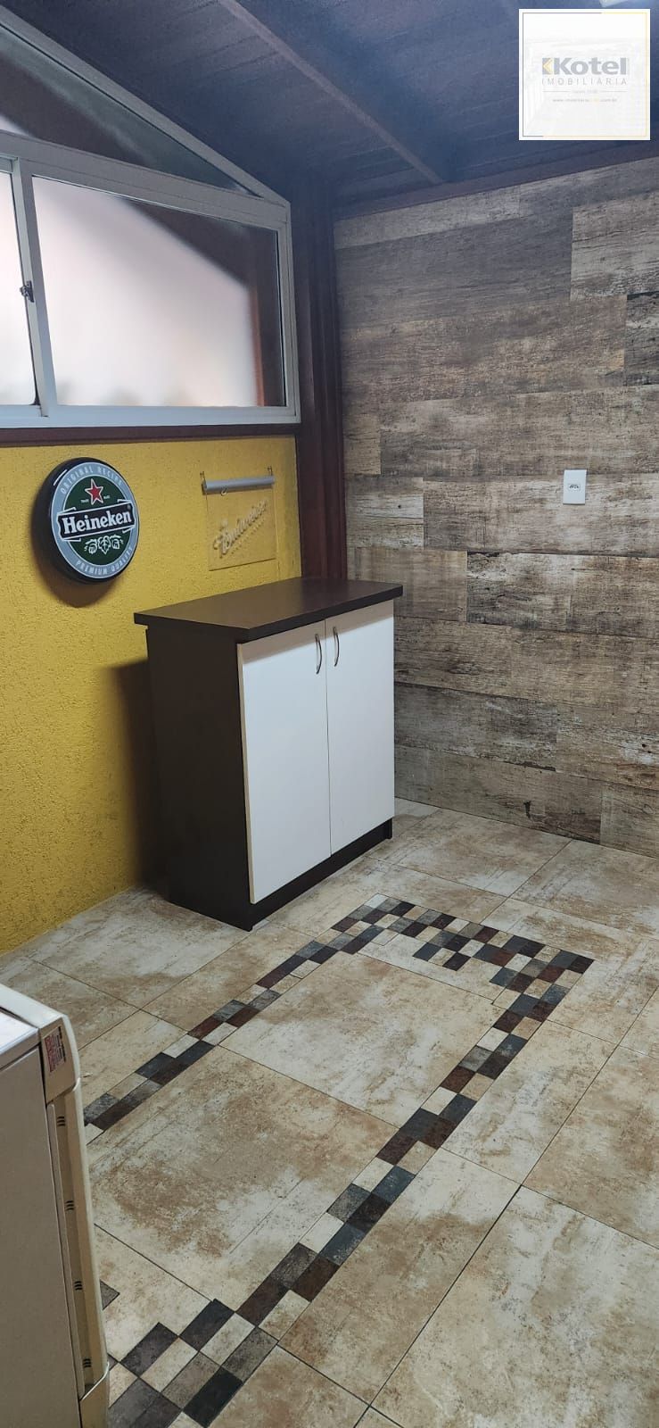 Casa com 67m², localizada no bairro Sarandi em Porto Alegre/RS.