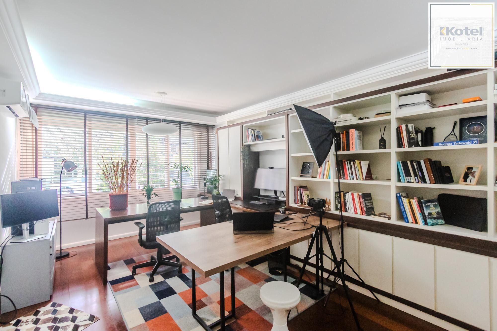 Casa, 3 quartos, à venda, 230 m², Boa Vista - Porto Alegre — foto 2