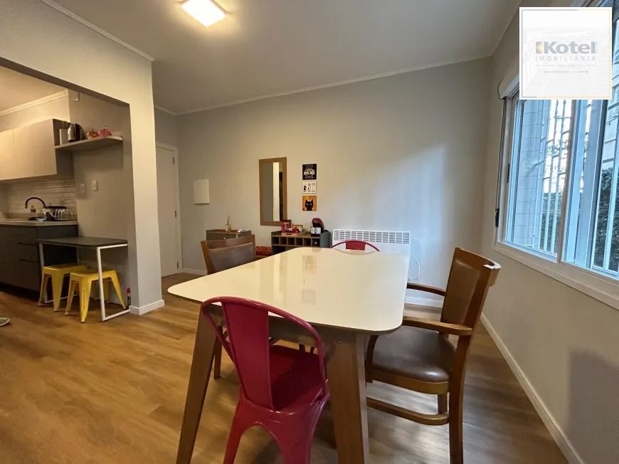 Apartamento com 83m², localizado no bairro Rio Branco em Porto ALegre/RS.