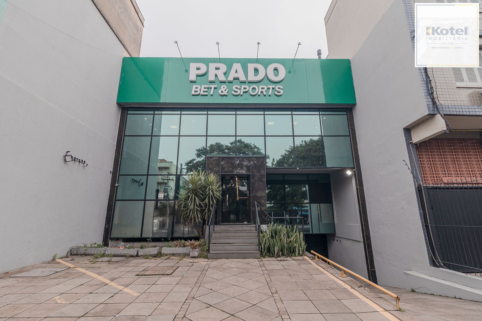 🏢 PRÉDIO COMERCIAL À VENDA | LOCALIZAÇÃO ESTRATÉGICA EM PORTO ALEGRE — foto 2