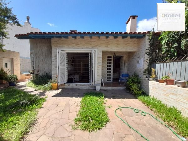 Casa para Venda - 136.31m², 3 dormitórios, sendo 1 suites, 2 vagas - Guarujá — foto 4