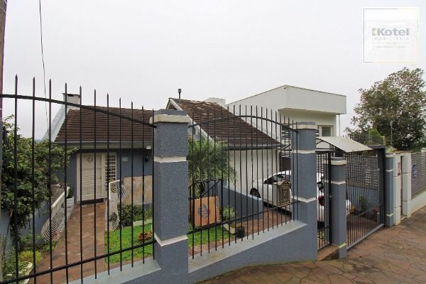 Casa para Venda - 300m², 3 dormitórios, sendo 1 suites, 2 vagas - Ipanema — foto 3