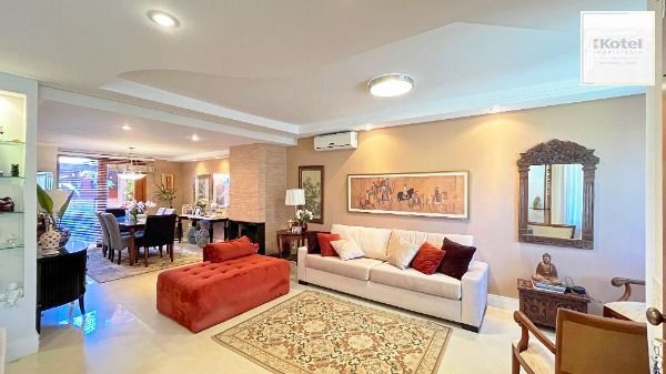 Casa Condominio em Porto Alegre, no bairro Cristal, com 4 dormitório(s), e 4 banheiros, à venda. — foto 5