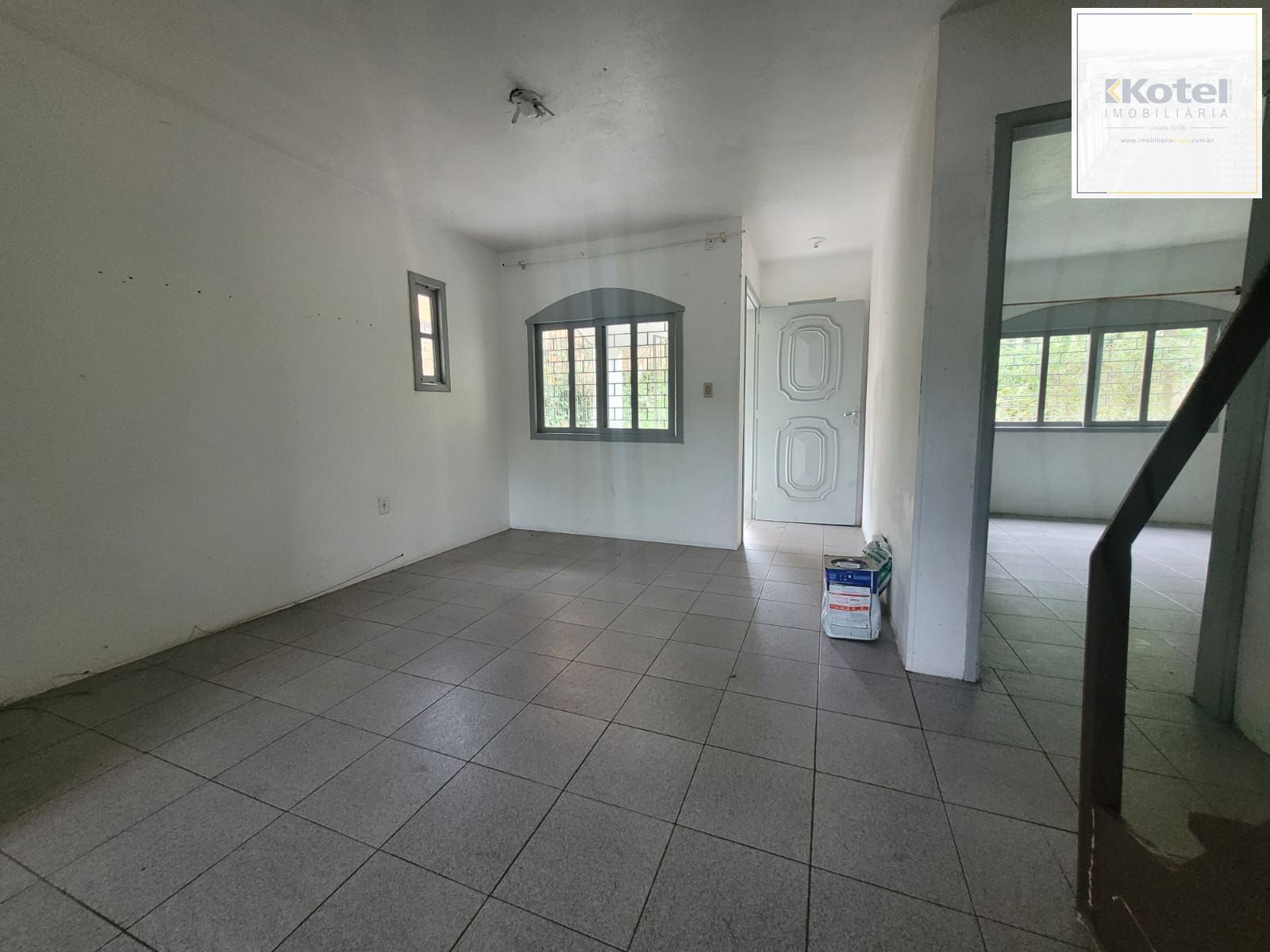 Casa com 5 Dormitórios, Salão de Festas e Terreno de 11,6 x 115m – Belém Velho