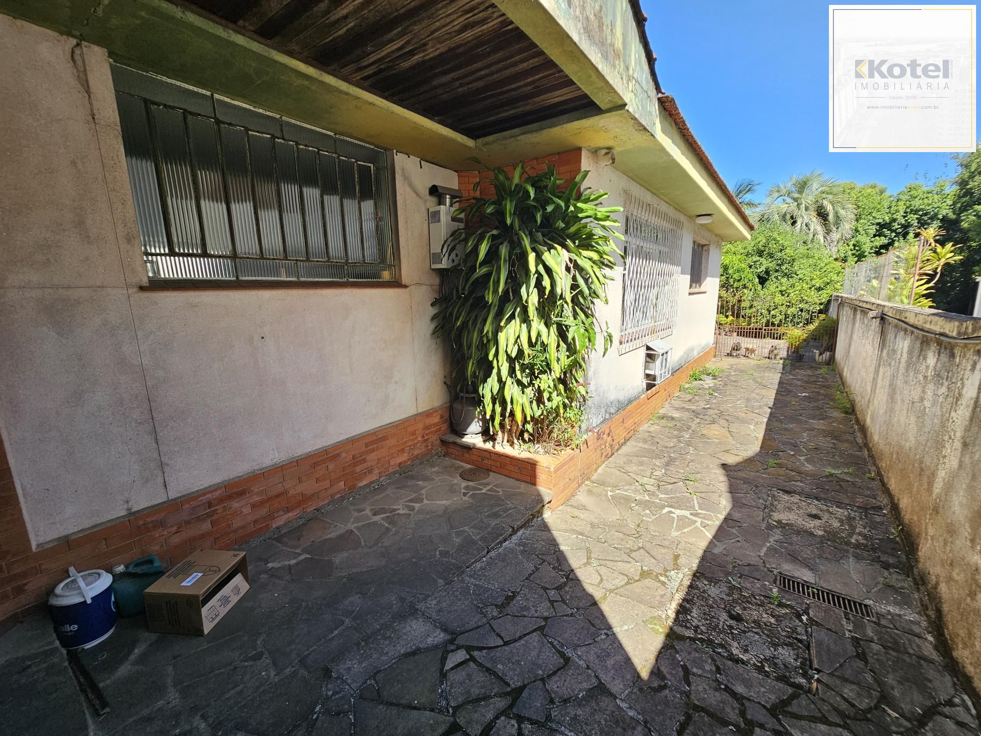 Casa térrea no coração do bairro Tristeza com terreno de 840,00m² excelente localização, ideal para construtoras. — foto 5