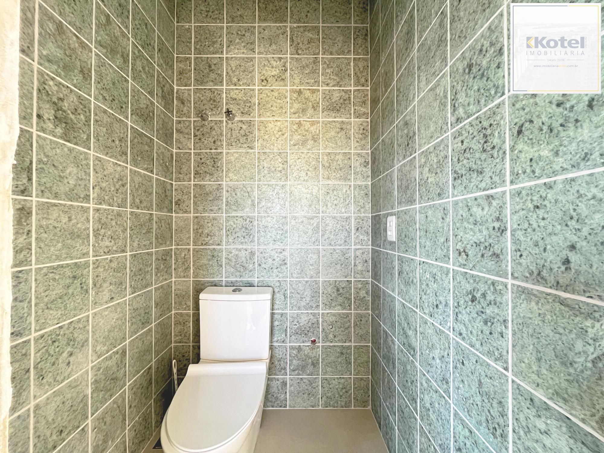 Casa em Porto Alegre, no bairro Hípica, com 3 dormitório(s), e 3 banheiros, à venda. — foto 4