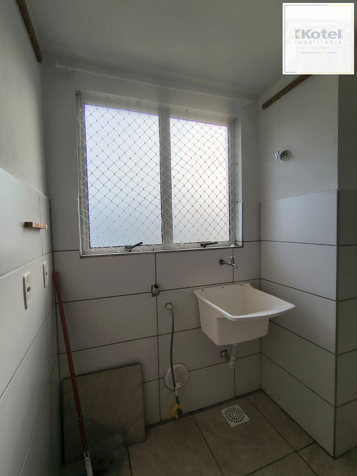Apartamento de 2 dormitórios no bairro Chapéu do Sol — foto 4