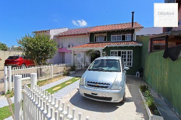 Casa em Porto Alegre, no bairro Ipanema, com 3 dormitório(s), e 3 banheiros, à venda. — foto 3