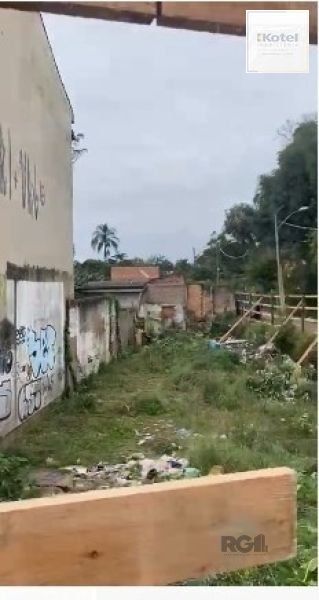 Terreno em Porto Alegre, no bairro Teresópolis, à venda. — foto 2