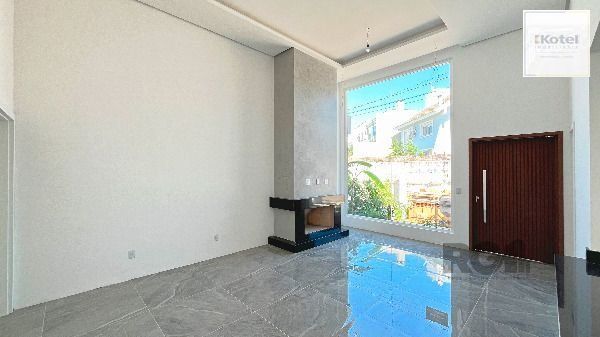 Casa Condominio em Porto Alegre, no bairro Hípica, com 3 dormitório(s), e 3 banheiros, à venda. — foto 2