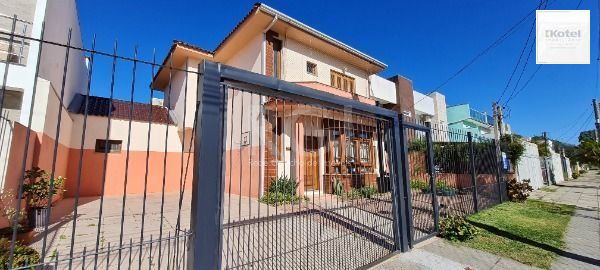 Casa para Venda - 239m², 5 dormitórios, sendo 1 suites, 4 vagas - Hípica — foto 3