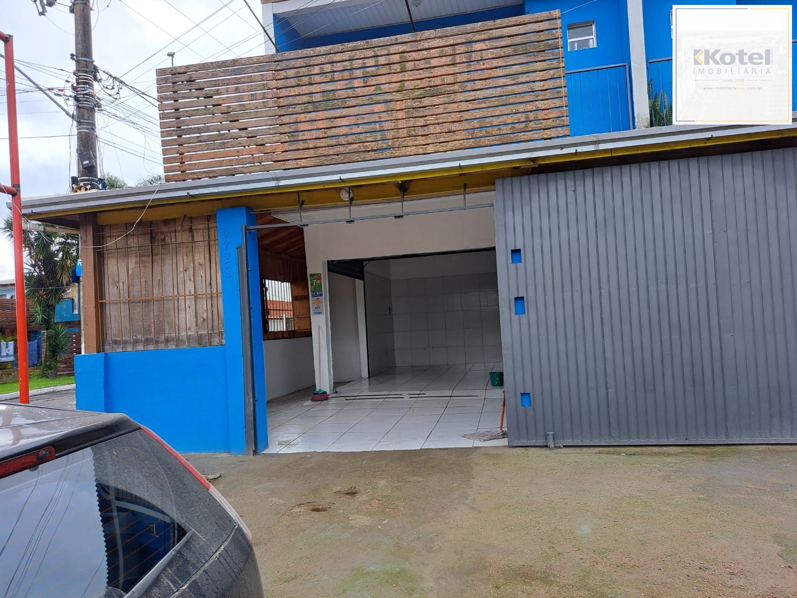 Oportunidade Única para Investidores: Prédio + Sobrado em Terreno de Esquina!