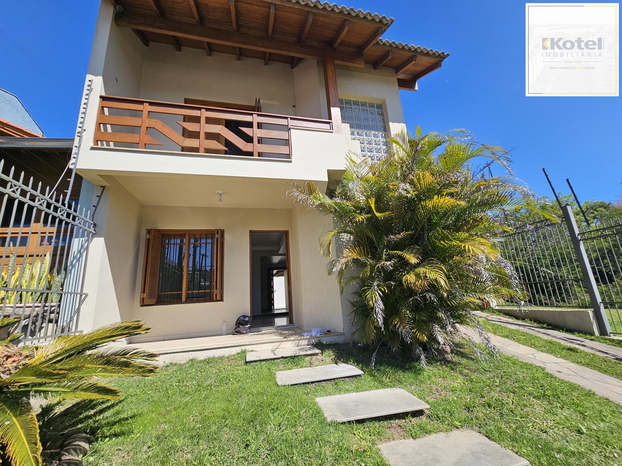 Sobrado 3 dormitórios com lareira, churrasqueira, piscina, 4 vagas garagem com 196,00m² de área construída no bairro Hípica ! — foto 3
