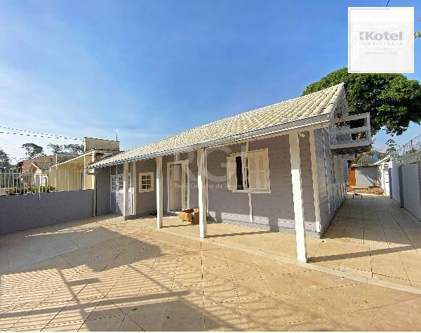 Casa para Venda - 101m², 3 dormitórios, sendo 1 suites, 3 vagas - Guarujá — foto 3