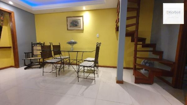 Casa em Porto Alegre, no bairro Espírito Santo, com 4 dormitório(s), e 4 banheiros, à venda. — foto 4