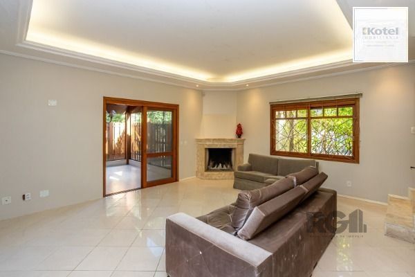 Casa Condominio em Porto Alegre, no bairro Jardim Isabel, com 3 dormitório(s), à venda. — foto 2