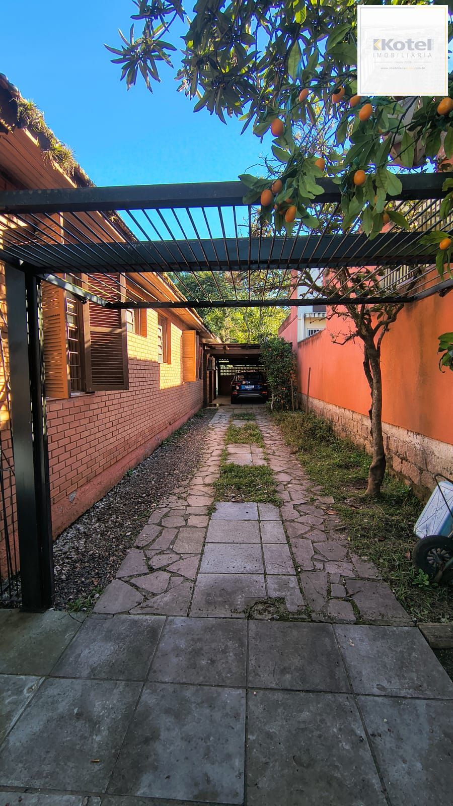 Casa a venda de 3 dormitórios no bairro Guarujá — foto 5