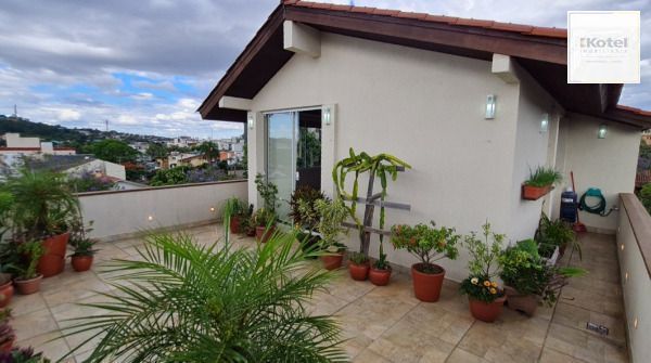Cobertura para Venda - 160m², 3 dormitórios, 1 vaga - Cristal