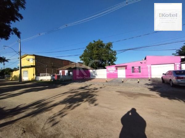 Casa em Porto Alegre, no bairro Belém Novo, com 5 dormitório(s), e 5 banheiros, à venda. — foto 2