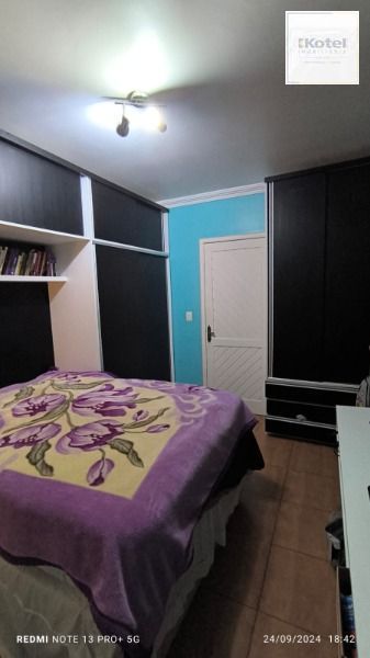 Casa em Porto Alegre, no bairro Hípica, com 3 dormitório(s), e 3 banheiros, à venda. — foto 5