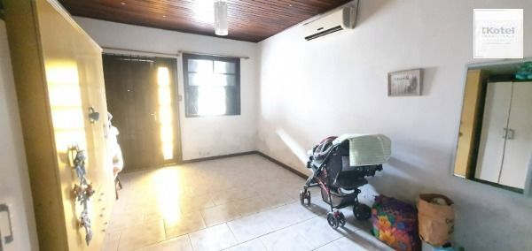Casa em Porto Alegre, no bairro Belém Novo, com 2 dormitório(s), e 2 banheiros, à venda. — foto 5