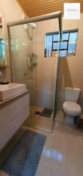 Casa em Porto Alegre, no bairro Ponta Grossa, com 3 dormitório(s), e 3 banheiros, à venda. — foto 5
