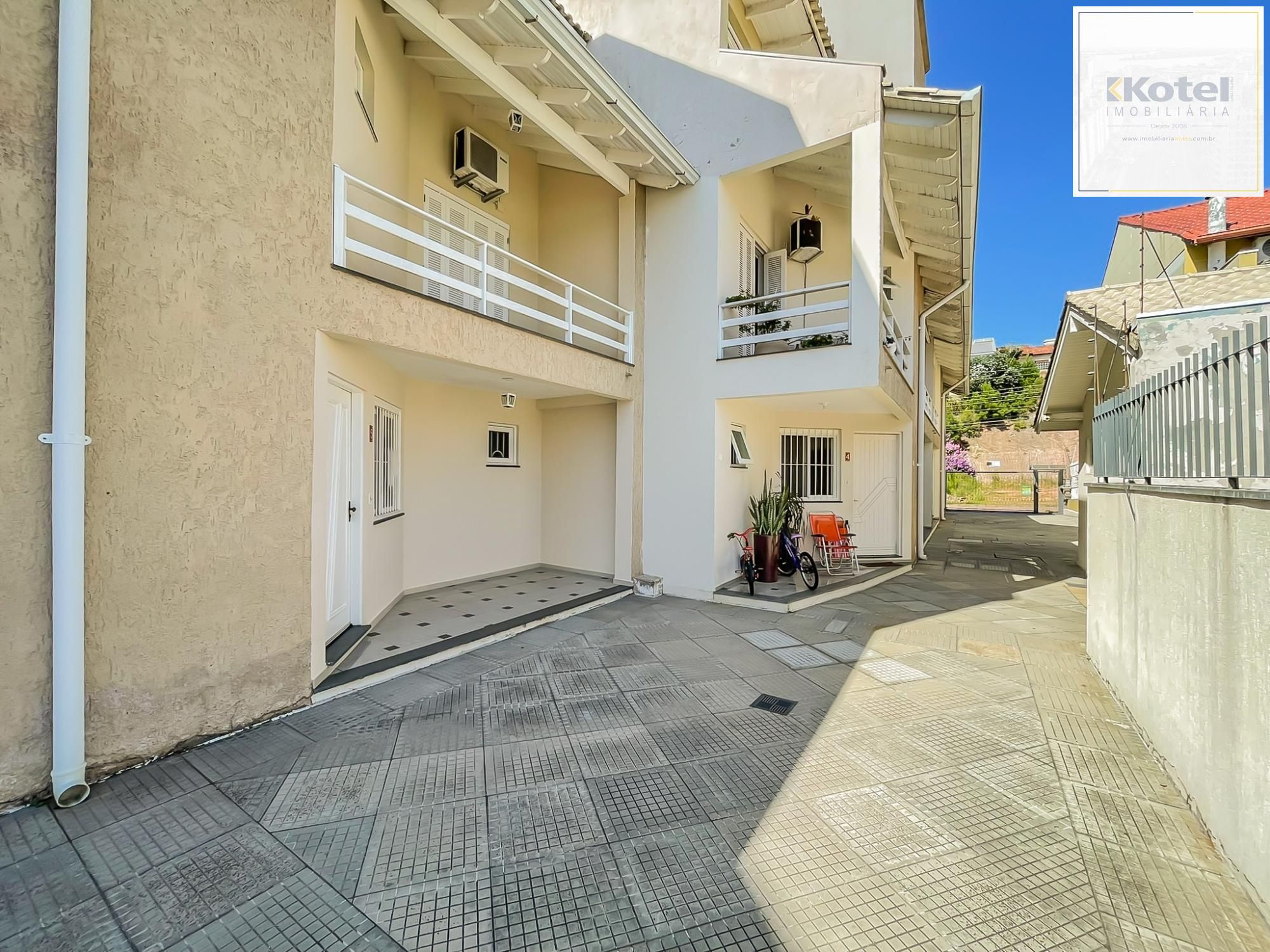 Excelente sobrado 03 dormitórios em Condominio fechado com vaga dupla - Altos de Santa Rita — foto 3