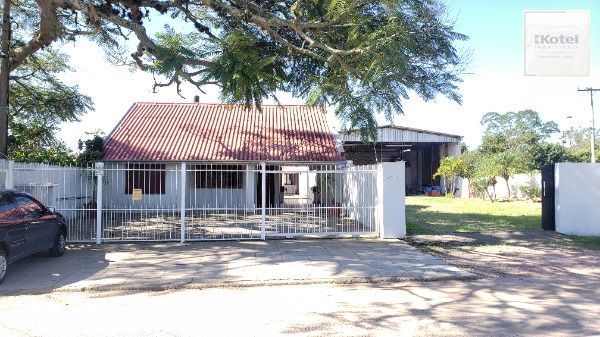 Casa para Venda - 110m², 4 dormitórios, Ponta Grossa — foto 2