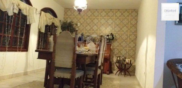 Casa para Venda - 260m², 3 dormitórios, sendo 1 suites, Espirito Santo — foto 2