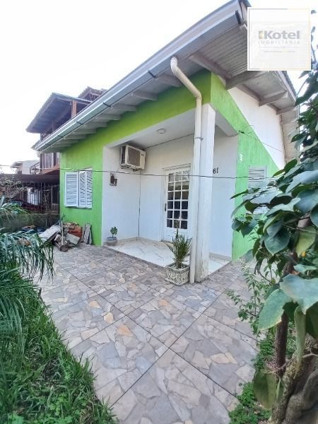 Casa em Porto Alegre, no bairro Hípica, com 2 dormitório(s), e 2 banheiros, à venda. — foto 2