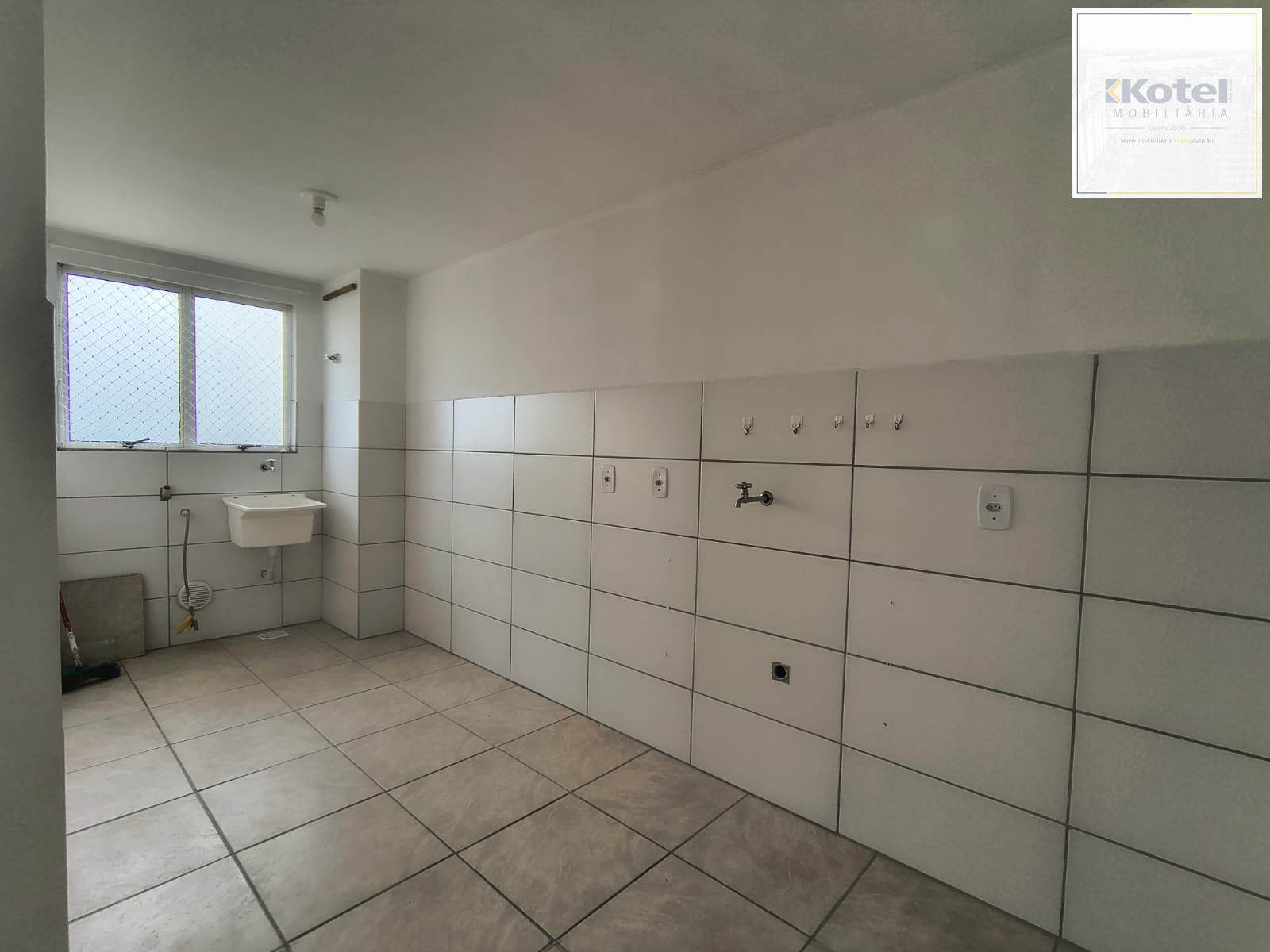 Apartamento de 2 dormitórios no bairro Chapéu do Sol — foto 3