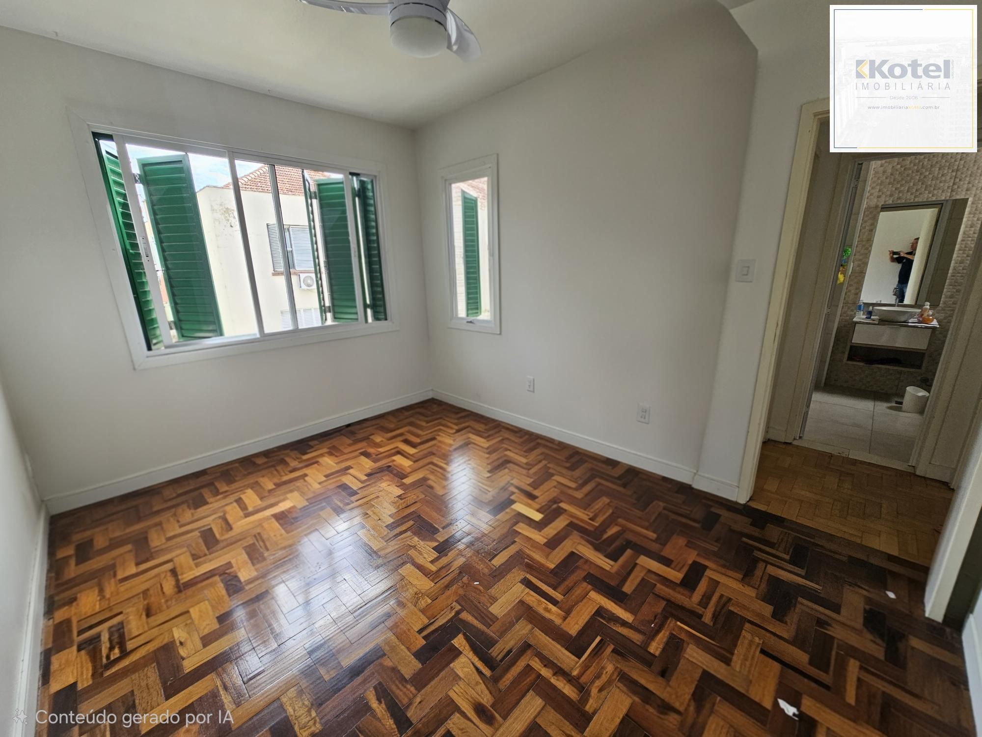 Apartamento com 73,00m² privativos reformado 2 dormitórios dependência de empregada 2 banheiros c/ churrasqueira a 50mts da Av. Bento Gonçalves ! — foto 5
