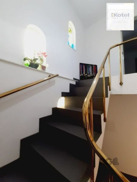 Casa 4 quartos à venda, 242m², Menino Deus - Porto Alegre — foto 4