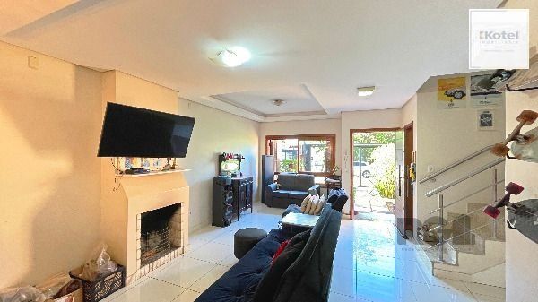 Casa em Porto Alegre, no bairro Hípica, com 3 dormitório(s), e 3 banheiros, à venda. — foto 5