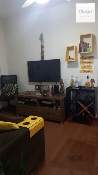 Apartamento em Porto Alegre, no bairro Cristal, com 1 dormitório(s), e 1 banheiros, à venda. — foto 3