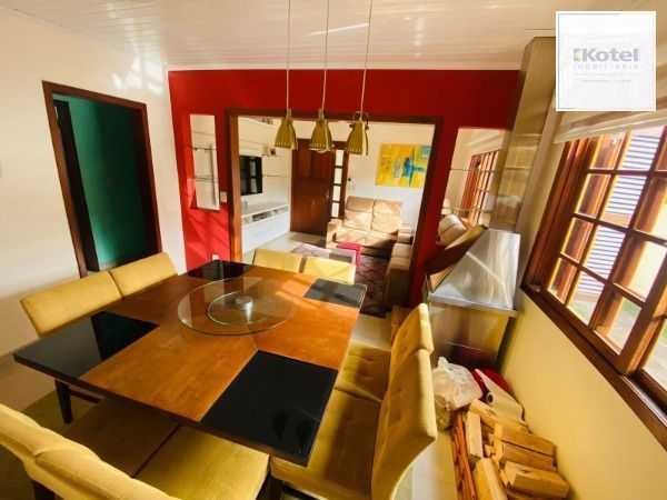Casa para Venda - 300m², 2 dormitórios, sendo 1 suites, 2 vagas - Urubatã — foto 4