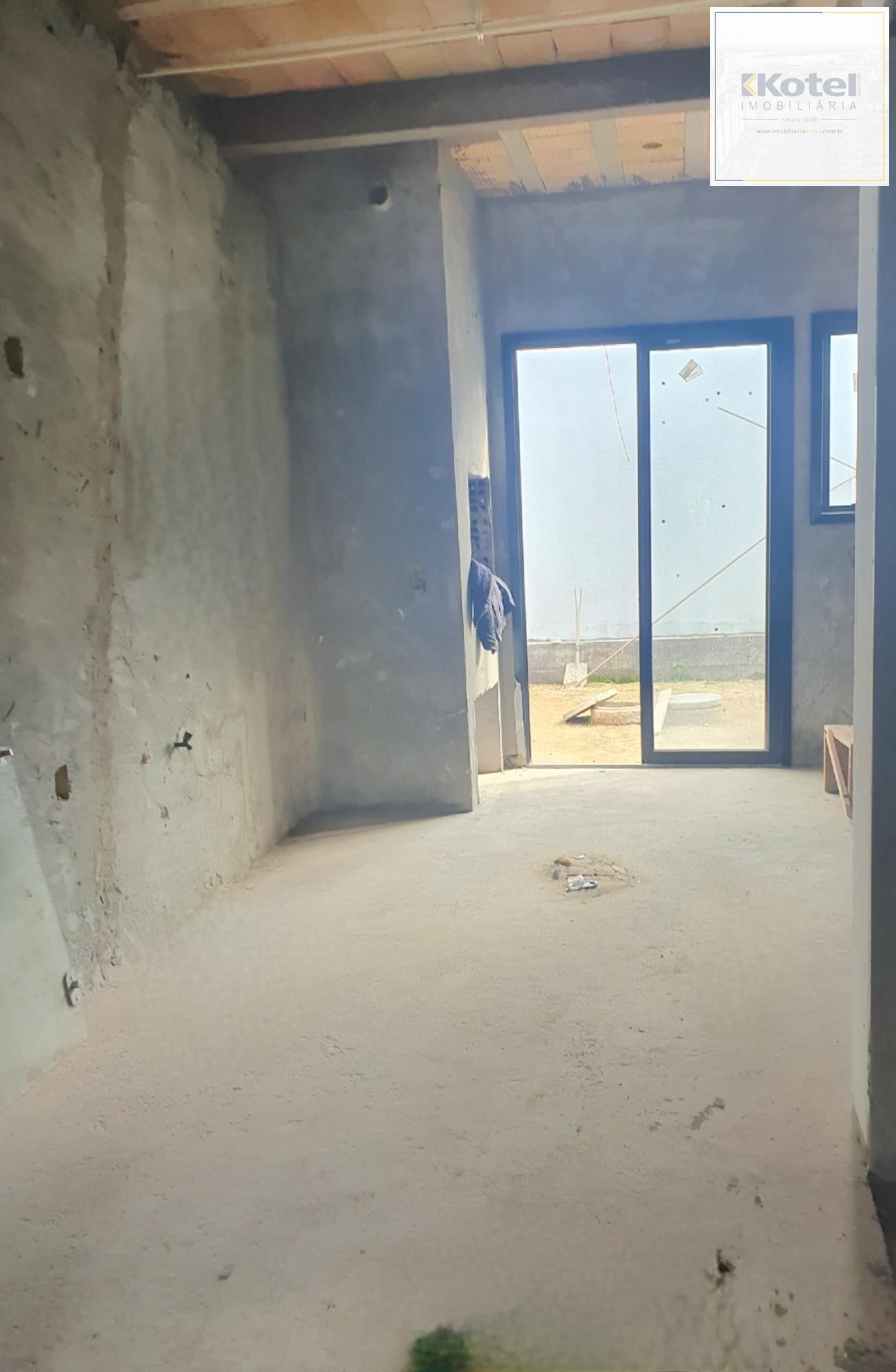 Casa em Porto Alegre, no bairro Hípica, com 2 dormitório(s), e 2 banheiros, à venda. — foto 4