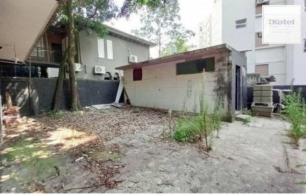 Casa Comercial em Porto Alegre, no bairro Moinhos de Vento, e 0 banheiros, à venda. — foto 5