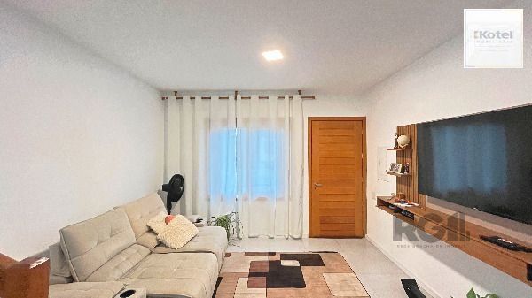 Casa Condominio em Porto Alegre, no bairro Teresópolis, com 2 dormitório(s), e 2 banheiros, à venda. — foto 3