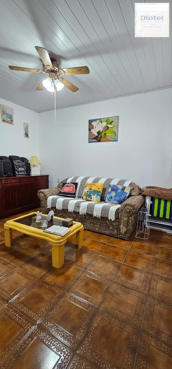 casa terrea 02 dormitorios  opção para 3 - bairro Restinga