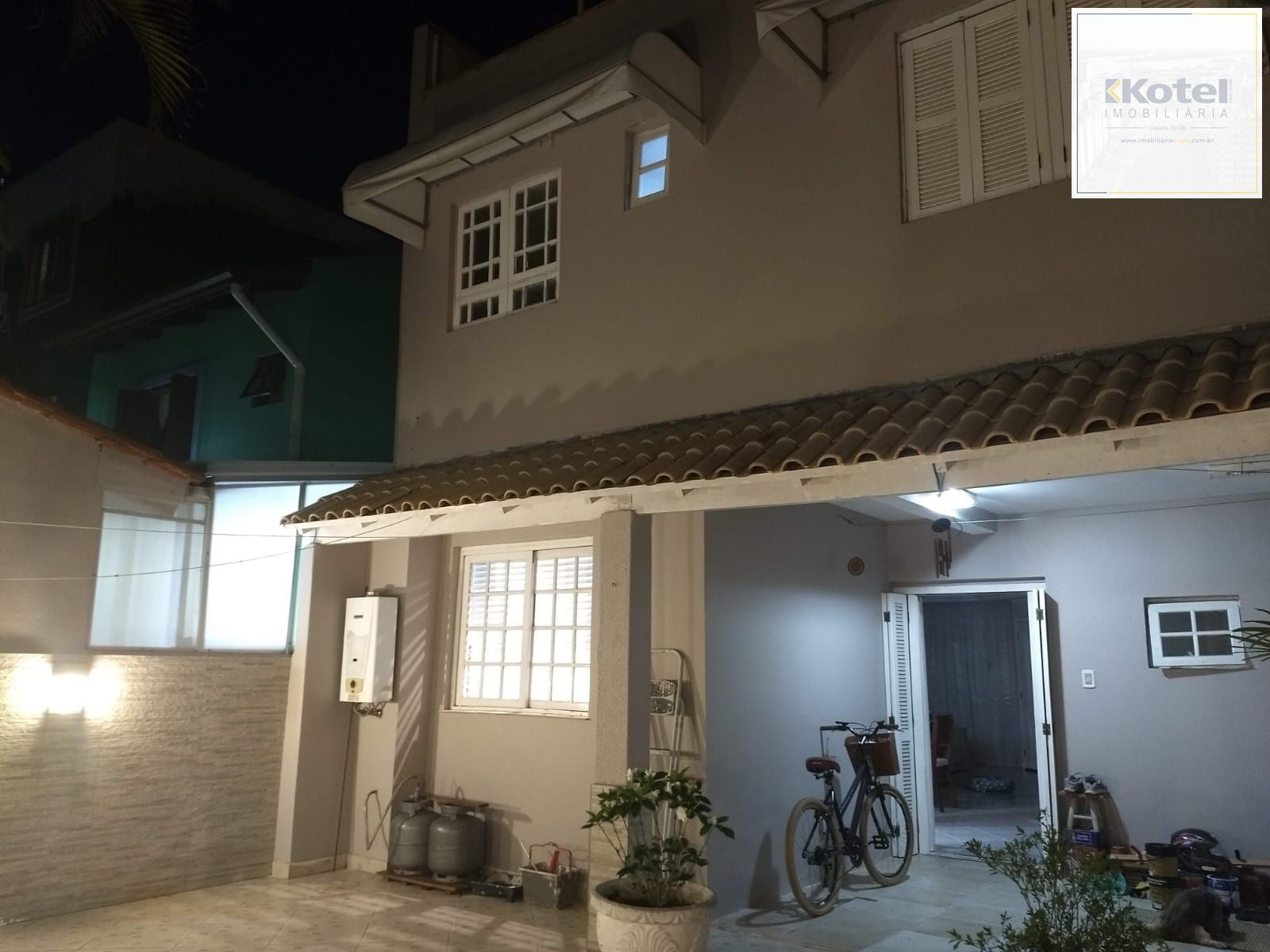 Casa 2 quartos à venda, 194m², Hípica - Porto Alegre