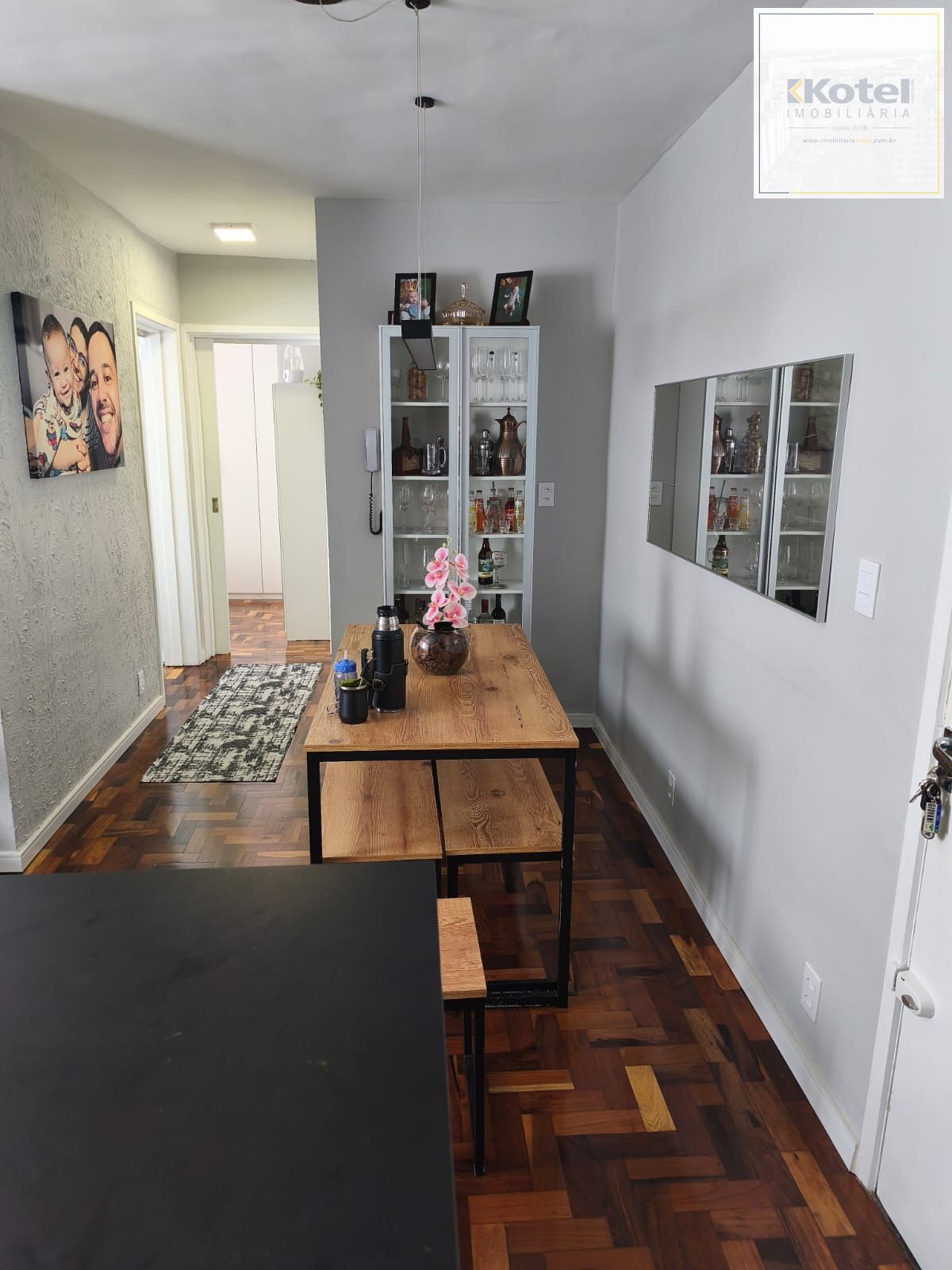 Excelente apto reformado 2 dormitórios com dependência de empregada — foto 4