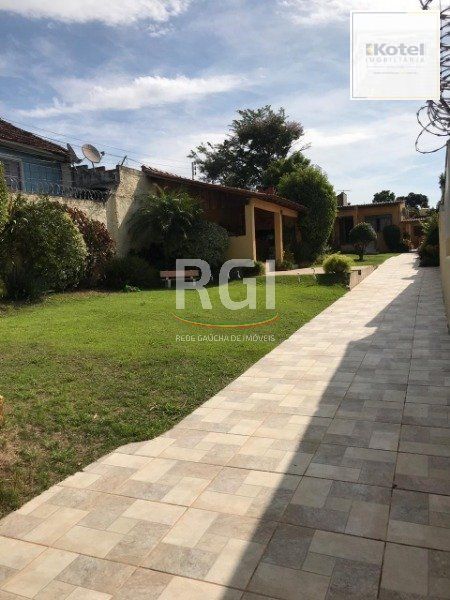 Casa para Venda - 150m², 3 dormitórios, 2 vagas - Vila Nova