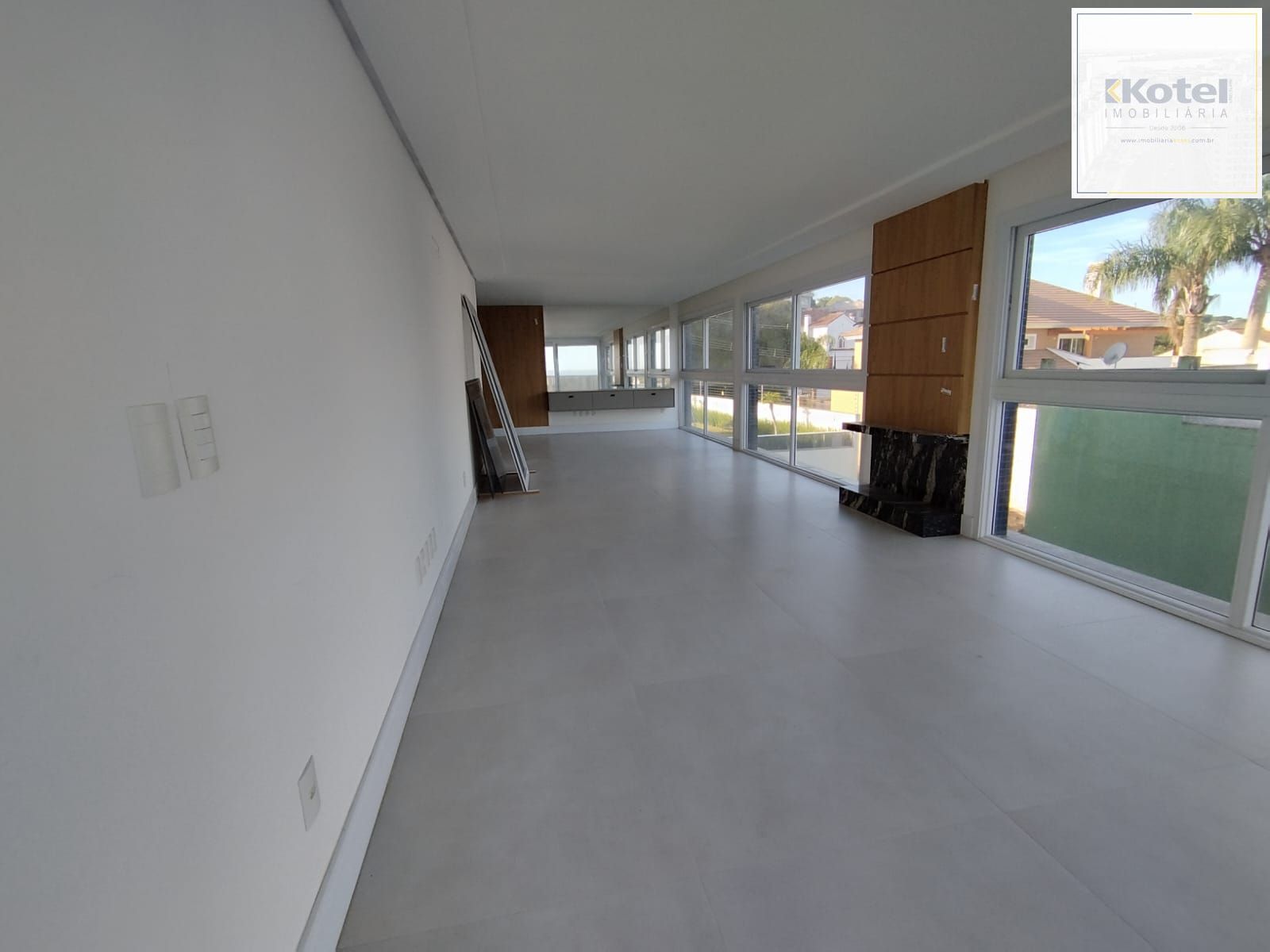 Apartamento - 3 dormitórios, sendo 3 suites, 4 vagas - Vila Assunção