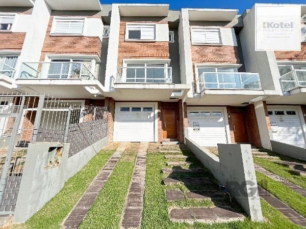 Sobrado para Venda - 100m², 3 dormitórios, sendo 3 suites, 2 vagas - Portal Do Guarujá — foto 2