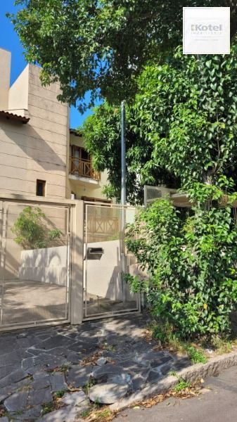 Casa em Porto Alegre, no bairro Teresópolis, com 2 dormitório(s), e 2 banheiros, à venda. — foto 3