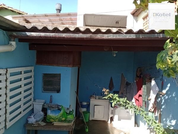 Casa em Porto Alegre, no bairro Passo das Pedras, com 2 dormitório(s), e 2 banheiros, à venda. — foto 5