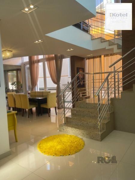 Casa Condominio em Porto Alegre, no bairro Jardim Carvalho, com 3 dormitório(s), à venda.
