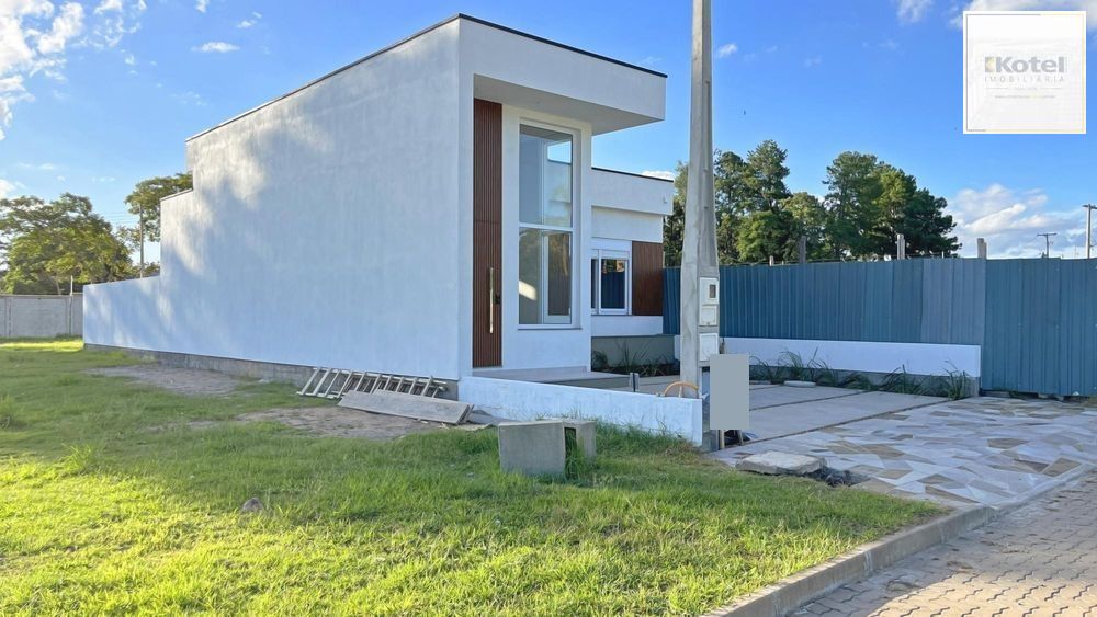 Esta casa de condomínio, localizada na Avenida Juca Batista — foto 3